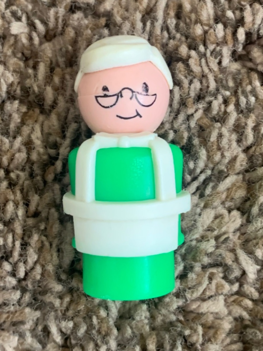 Vintage Fisher Price Little People Mrs. Hooper Store Keeper Clerk Grandma Figure